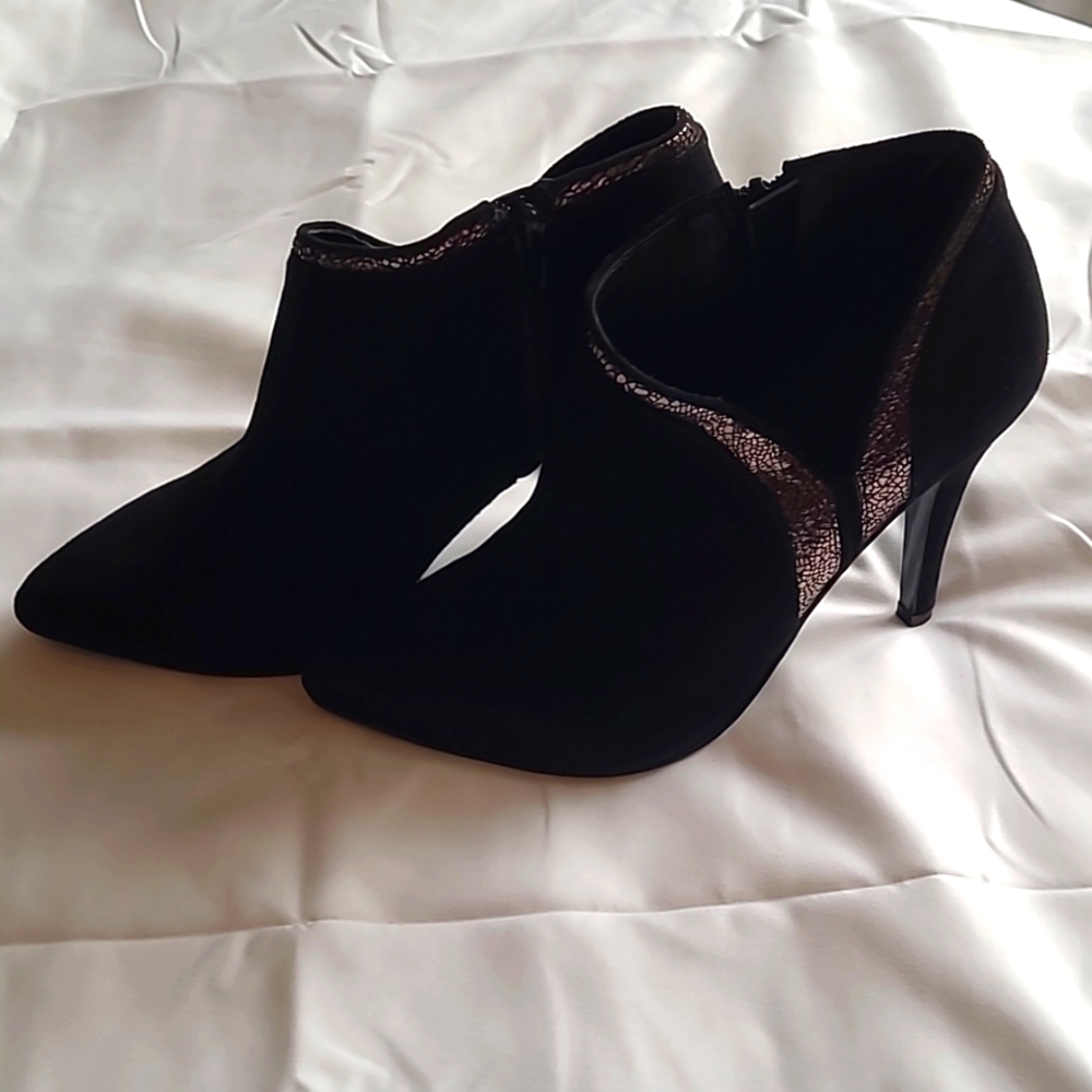 BCBGeneration suede booties